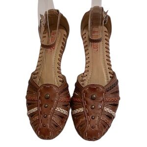 Pikolionos Leather braided accent  sandal, stud center trim, size 6.5/7